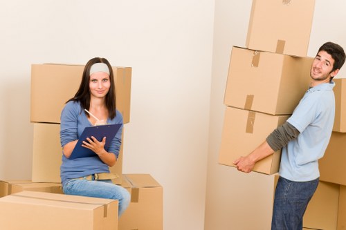 Secure storage units for removals and storage in Westhendon