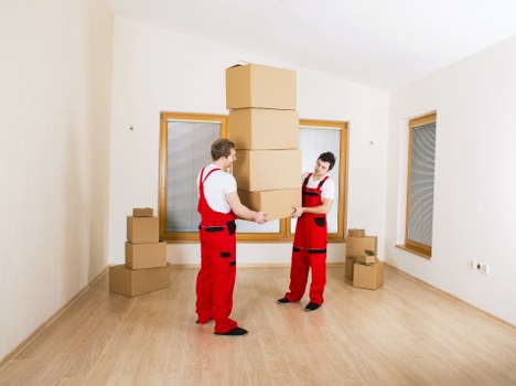 Packing boxes and furniture for removals in Westhendon